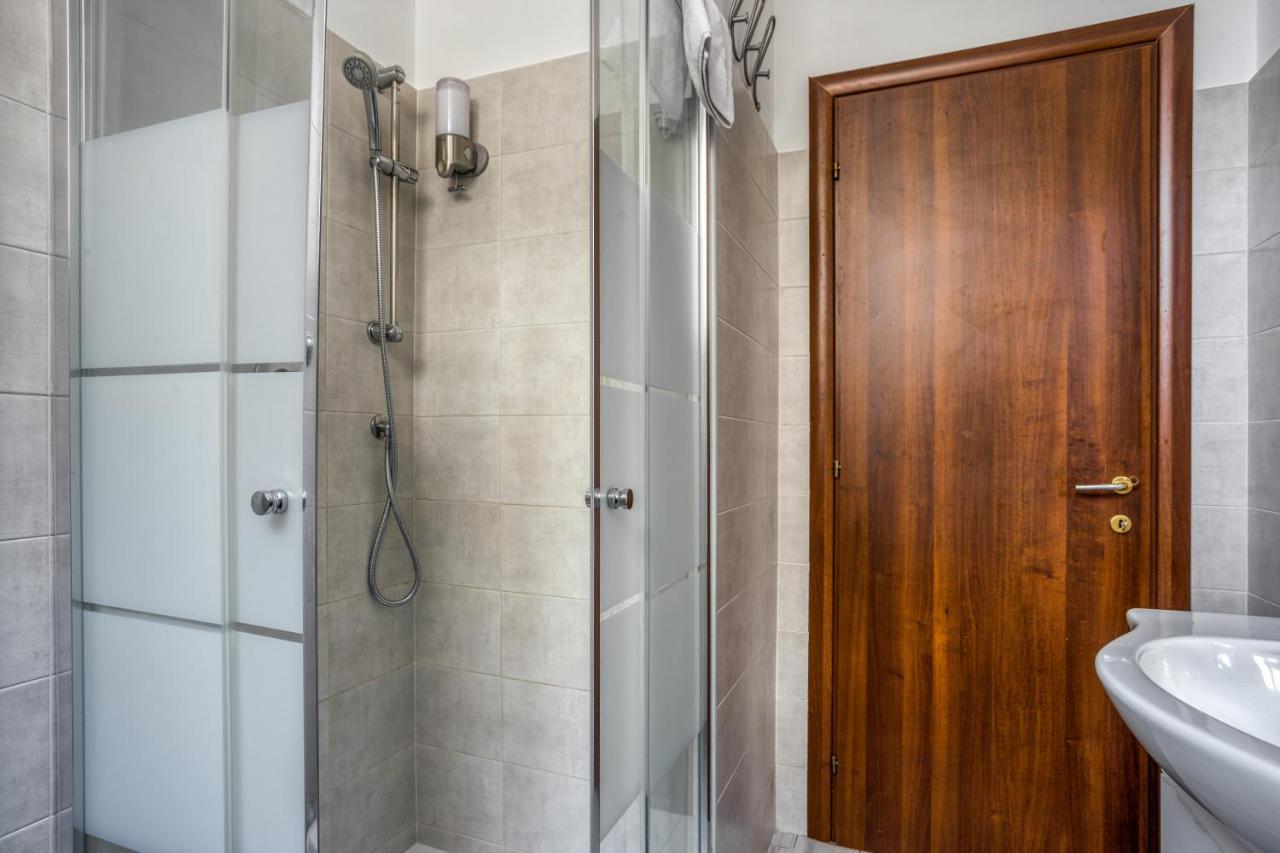 Tiburtina Apartment Рим Экстерьер фото